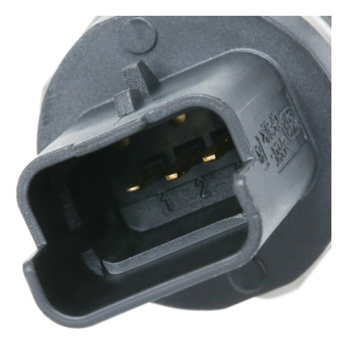 Sensor Presión Combustible Peugeot 407 Citroën C4 / C5 2.0